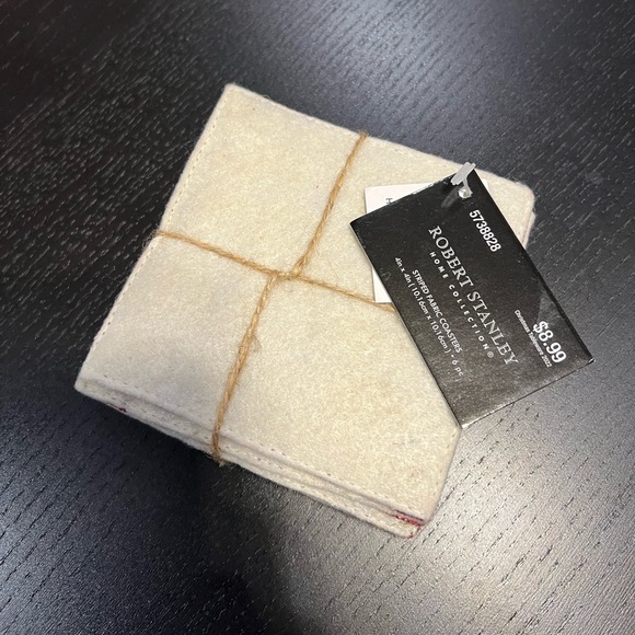 Red & White Fabric Coasters - Set of 6 - NWT! - Picture 3 of 4